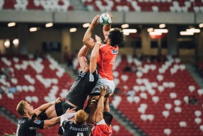 开云体育-费内巴切四强战绝杀马刺，内马尔单场25记关键球点燃全场激情