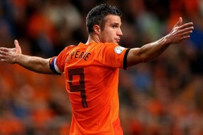 开云官网-国王杯决赛对决在即！那不勒斯演练定位球，广东男篮密集防守应对